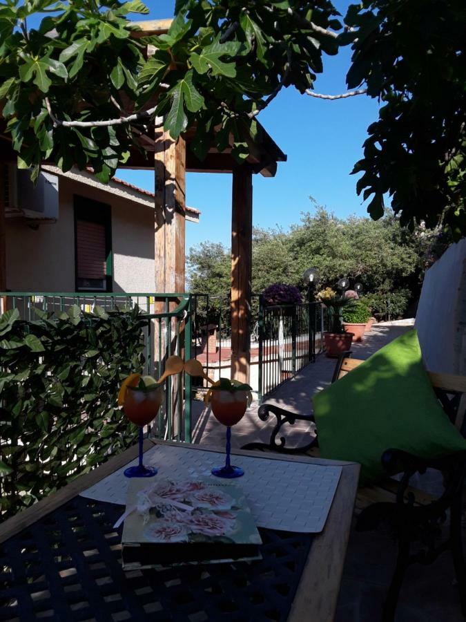 Appartamento Alba sul mare Cefalù Esterno foto