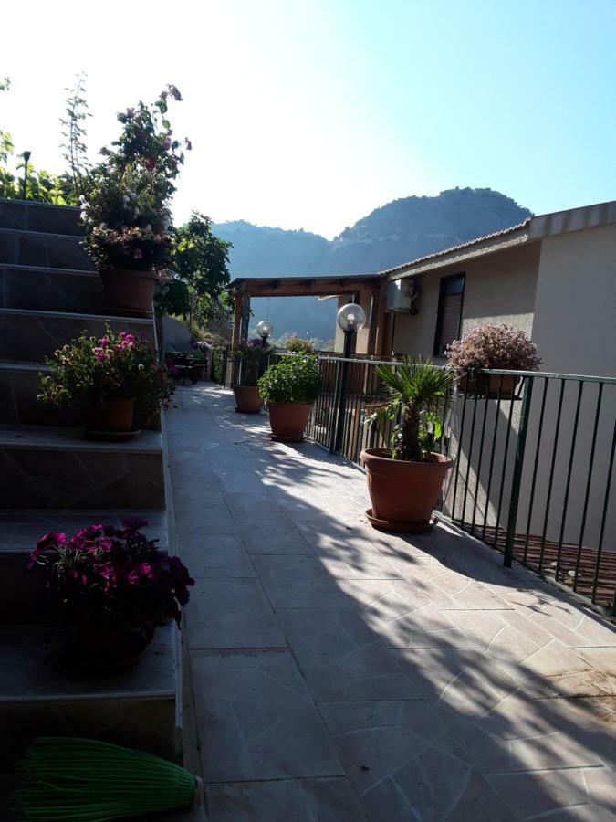 Appartamento Alba sul mare Cefalù Esterno foto